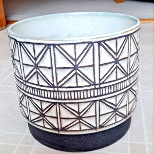 (New) Beautiful Large Sonoma Stoneware Planter